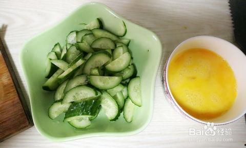 小白瓜能炒着吃吗,炒制美味新体验